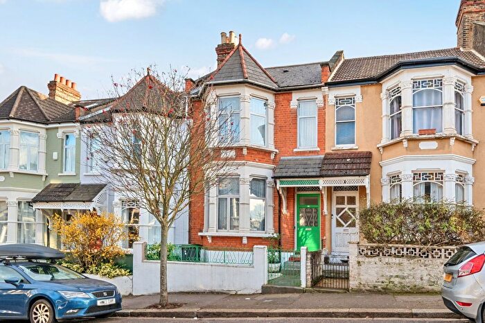 4 Bedroom Property For Sale In Allison Road, Harringay, London, N8