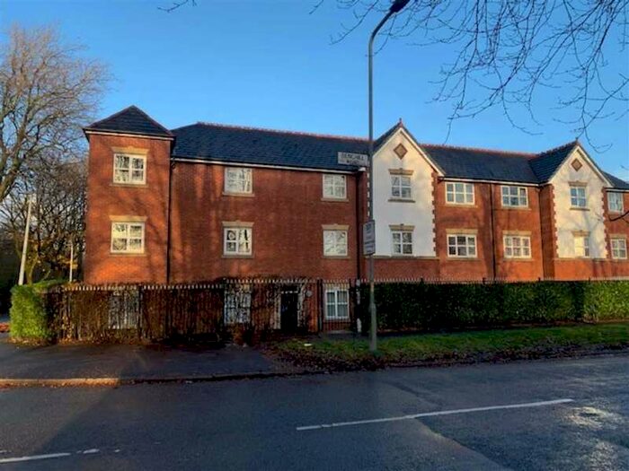2 Bedroom Apartment To Rent In 1 Benchill Road, Wythenshawe, M22