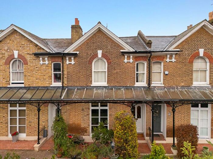 4 Bedroom Terraced House For Sale In Princes Road, Buckhurst Hill, IG9