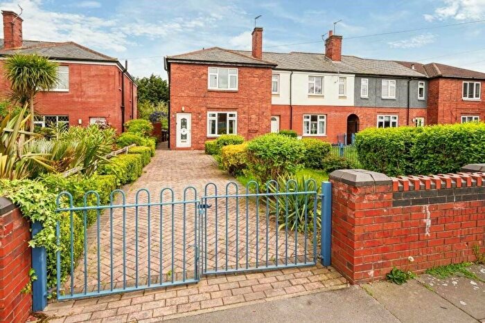 3 Bedroom Semi-Detached House To Rent In Fryston Road, Castleford, West Yorkshire, WF10
