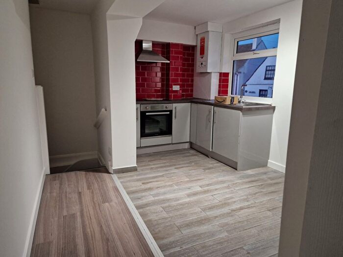 Studio To Rent In Sparrows Herne, Bushey, Hertfordshire, WD23