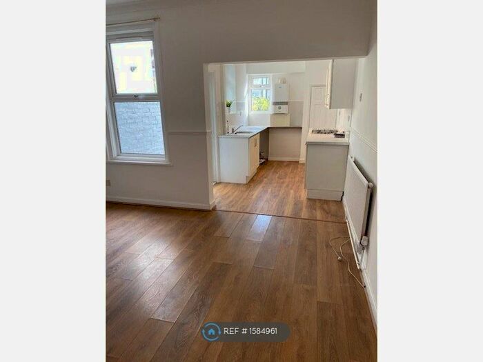 2 Bedroom Terraced House To Rent In Newcome Road, Portsmouth, PO1