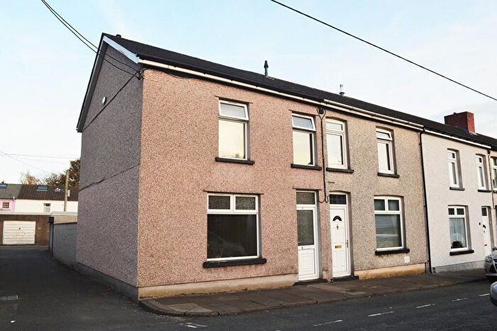 3 Bedroom Terraced House To Rent In Central Street, Ystrad Mynach, CF82
