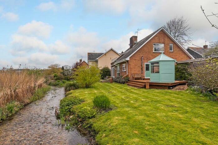 4 Bedroom Detached House To Rent In Trafalgar Way, Stockbridge, SO20