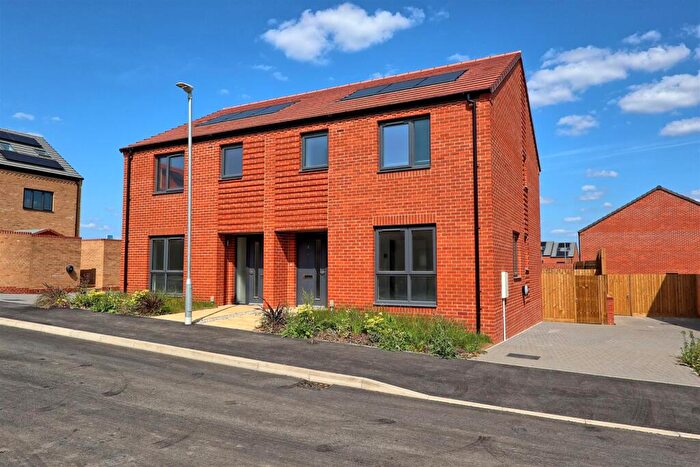 3 Bedroom Semi-Detached House To Rent In Hammett Crescent, Bishops Stortford, CM23