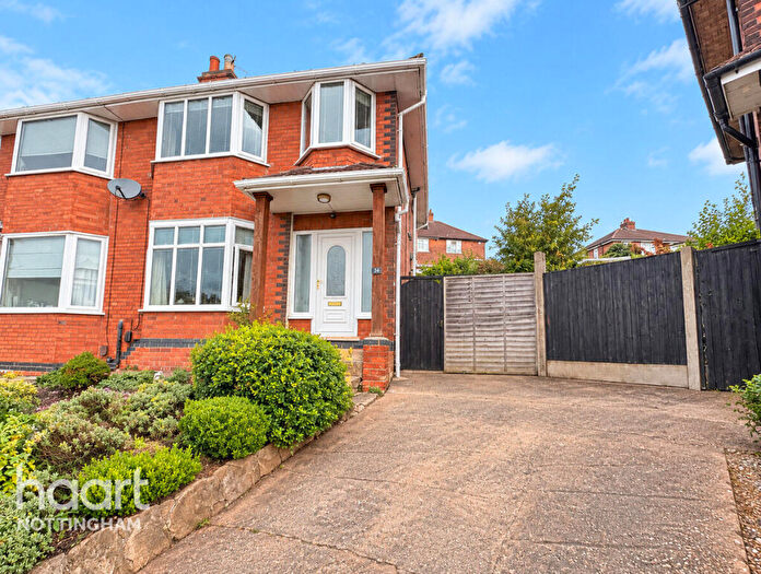 3 Bedroom Semi-Detached House For Sale In Cantley Avenue, Gedling, NG4