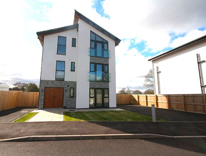 4 Bedroom Detached House To Rent In Brookhouse Drive, Marklands, Lostock Hall, Preston, Lancashire, PR5