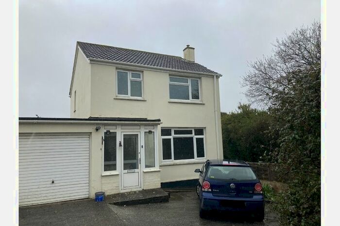 3 Bedroom Detached House To Rent In Strawberry Close, Redruth, TR15