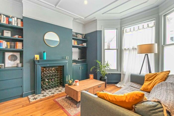 1 Bedroom Flat To Rent In Graham Road, London, W4