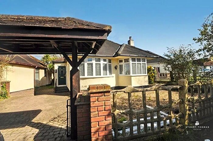 3 Bedroom Chalet For Sale In Shipwrights Drive, Benfleet, SS7