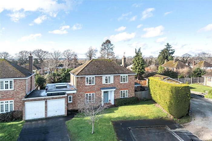 4 Bedroom Detached House For Sale In Chinthurst Park, Shalford, Guildford, Surrey, GU4