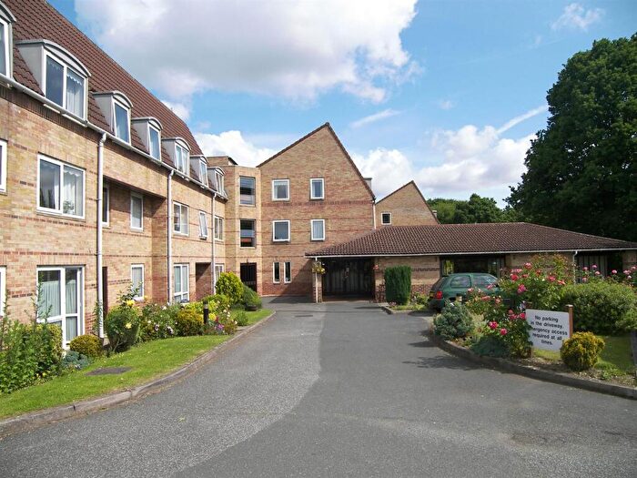 1 Bedroom Retirement Property For Sale In Homewillow Close, London, N21