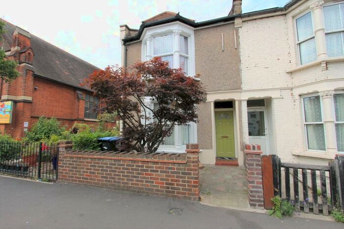 2 Bedroom End Of Terrace House To Rent In Bounces Road, London, N9