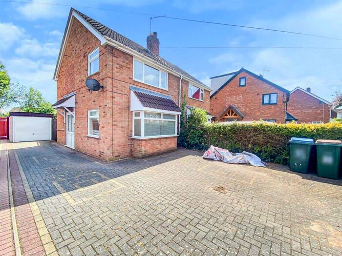 2 Bedroom Semi-Detached House To Rent In Yewdale Crescent, Potters Green, Coventry, CV2