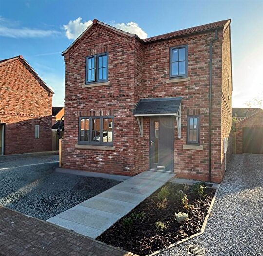 4 Bedroom Detached House For Sale In Holmes Park, Eastrington, DN14