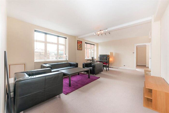 2 Bedroom Flat To Rent In Cliffords Inn, Fetter Lane, EC4A