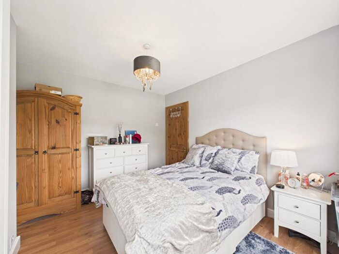 3 Bedroom Semi-Detached House For Sale In Mavis Road, Birmingham, B31