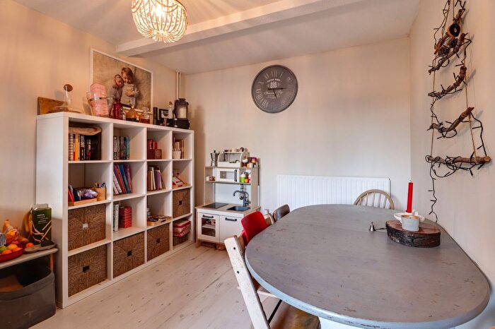 3 Bedroom Terraced House For Sale In Spreighton Road, West Molesey, KT8