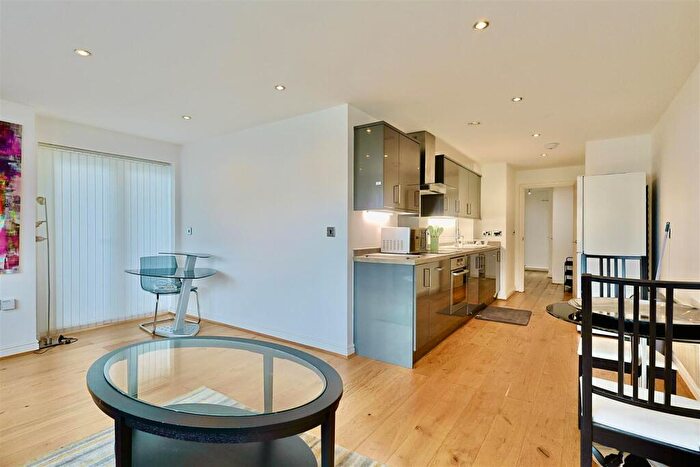 2 Bedroom Flat To Rent In St. James Gate, City Centre, Newcastle Upon Tyne, NE1