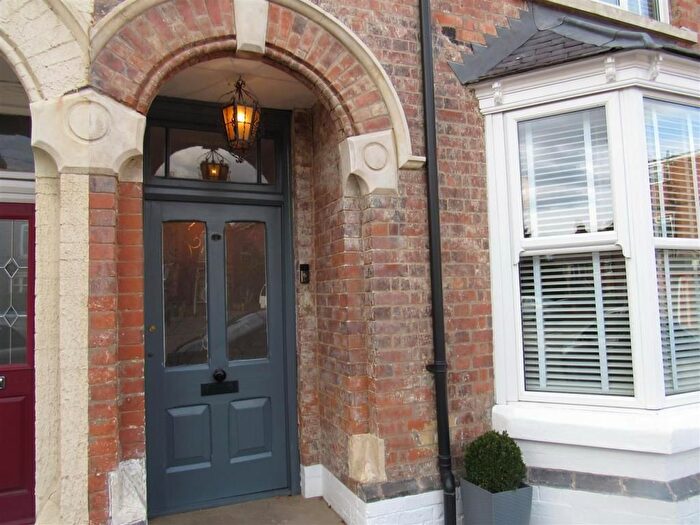 4 Bedroom Terraced House To Rent In St. Peters Street, Syston, LE7