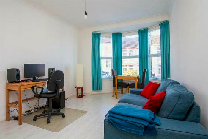 1 Bedroom Flat To Rent In Bonchurch Road, Brighton, BN2