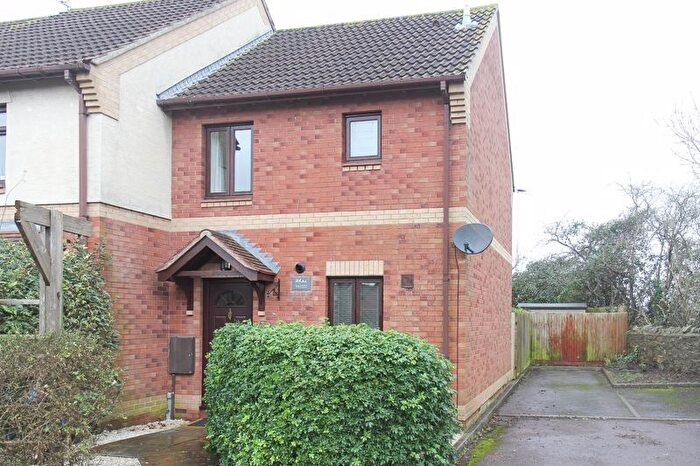 2 Bedroom End Of Terrace House To Rent In Hawthorn Crescent, Yatton, Bristol, BS49