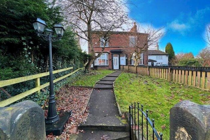 3 Bedroom Semi-Detached House To Rent In Bridge Street, Warrington, WA3