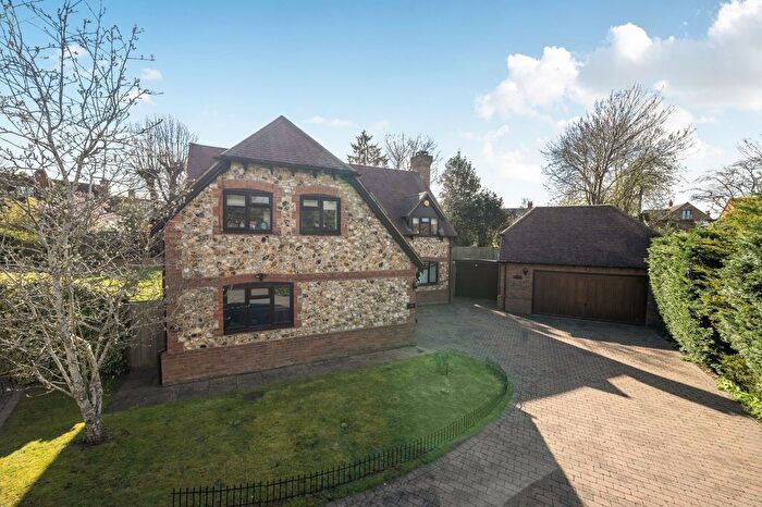 5 Bedroom Detached House For Sale In Vicarage Road, Reading, Berkshire, RG2