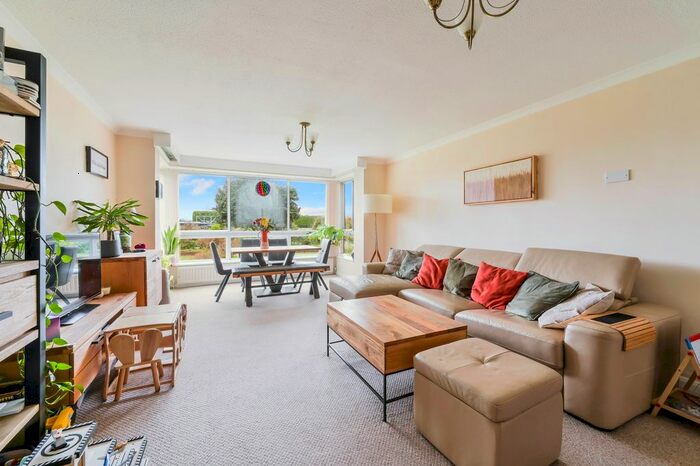 2 Bedroom Flat To Rent In Thames Haven, Portsmouth Road, Surbiton, Surrey, KT6