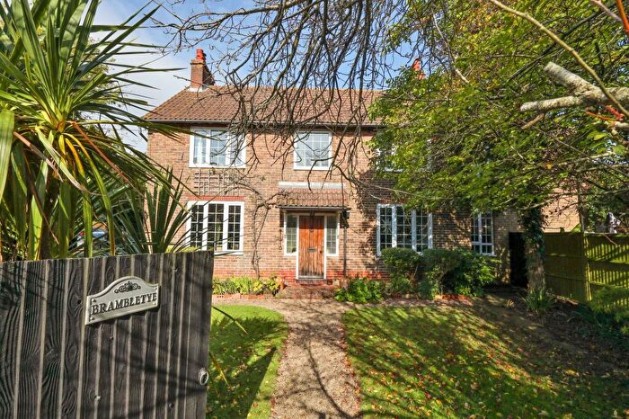 5 Bedroom Detached House For Sale In Gloucester Road, Burgess Hill, RH15