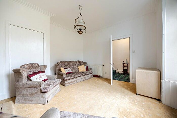 2 Bedroom Terraced House For Sale In Ben Arthur Pace, Lochgoilhead, PA24