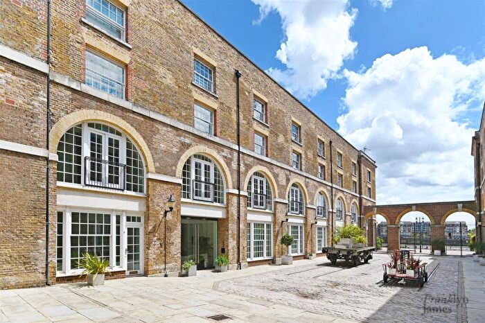 2 Bedroom Apartment To Rent In The Listed Building, London, E1W