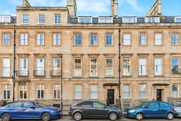 2 Bedroom Apartment For Sale In Alfred Street, Bath, BA1