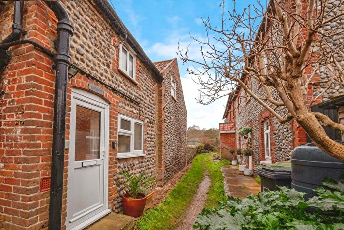 2 Bedroom End Of Terrace House For Sale In Lower Common, East Runton, Cromer, Norfolk, NR27
