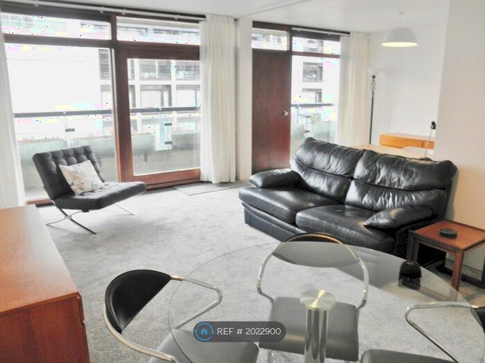 1 Bedroom Flat To Rent In Andrewes House, London, EC2Y