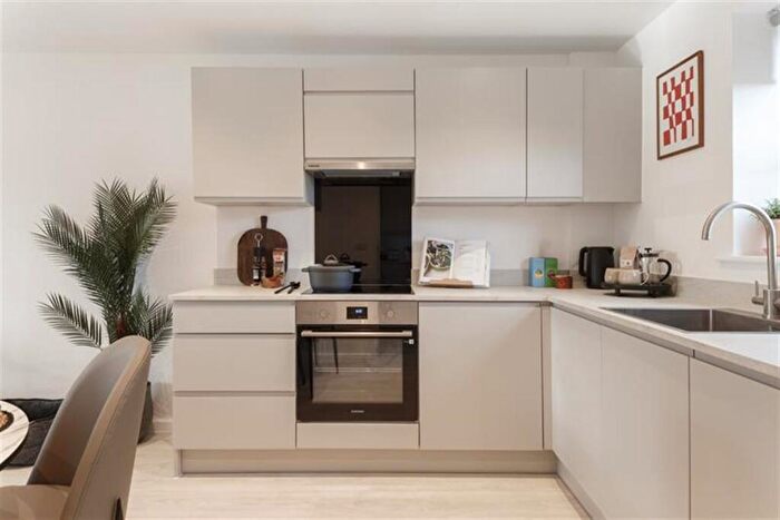 3 Bedroom Semi-Detached House To Rent In Casa, North Valley, Nottingham, NG7