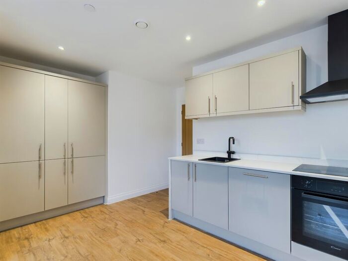 2 Bedroom Apartment To Rent In Queen Street, Sheffield, S1