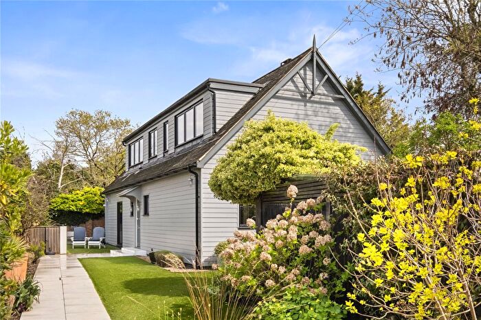 4 Bedroom Detached House For Sale In Beechcroft Road, London, SW17