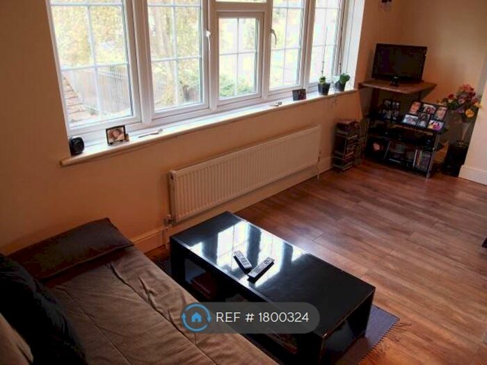 Studio To Rent In Maxwell Road, Northwood, HA6