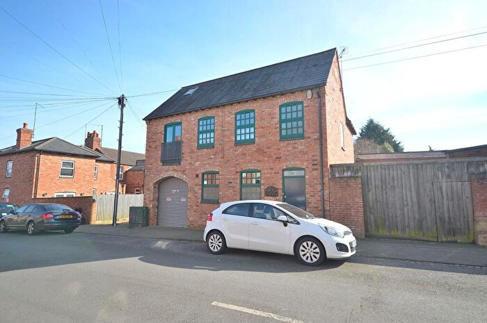 3 Bedroom Detached House For Sale In Junction Road, Northampton, NN2