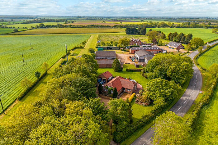4 Bedroom Detached House For Sale In Hallyards Farmhouse, Main Street, Bucknall, Woodhall Spa, Lincolnshire, LN10