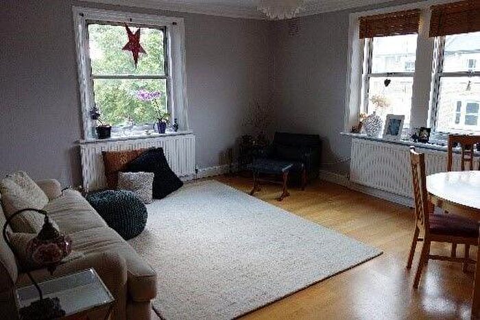 2 Bedroom Flat To Rent In Tressillian Road, Lewisham, SE4