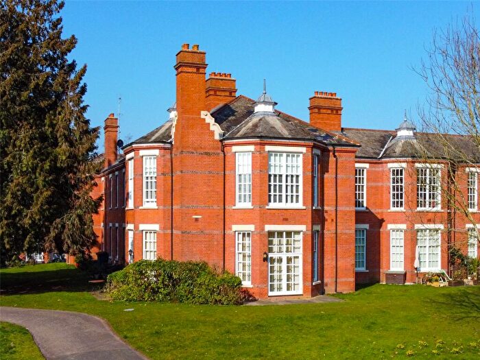 2 Bedroom Apartment For Sale In Great Leys Court, Beningfield Drive, St. Albans, Hertfordshire, AL2