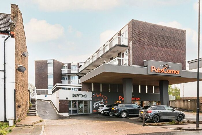 1 Bedroom Flat To Rent In Gunnersbury Lane, Acton, W3