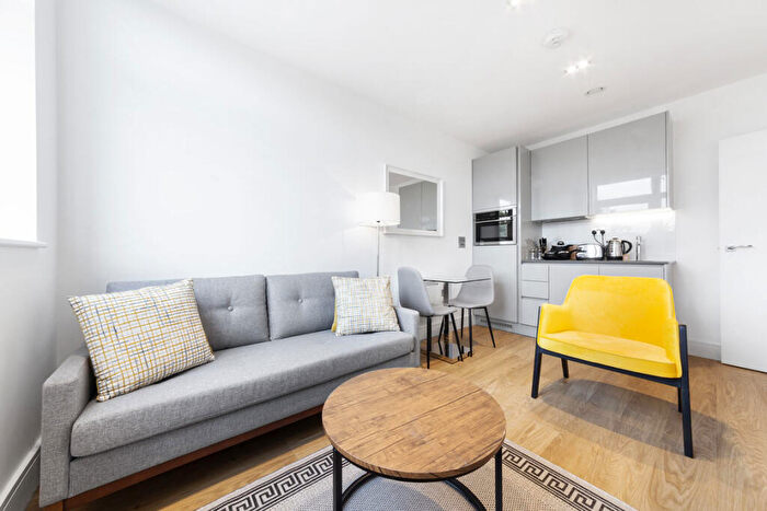 1 Bedroom Flat To Rent In Laporte Way, Luton, LU4