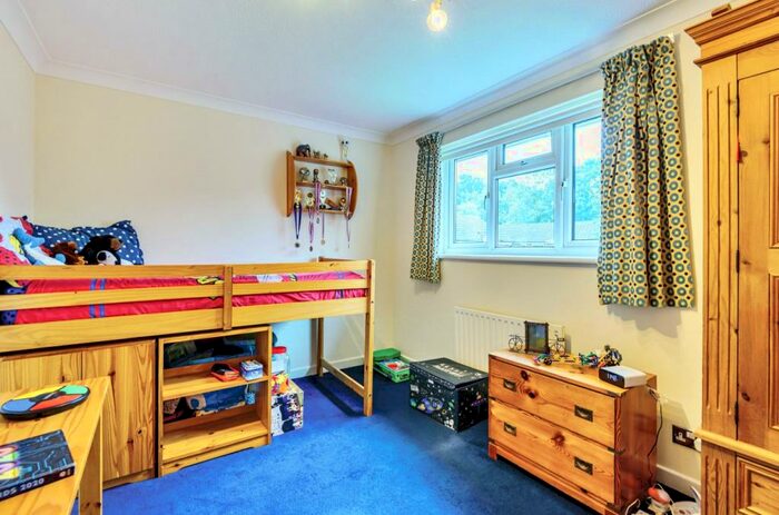 5 Bedroom Detached House For Sale In Merrow, Guildford, Surrey, GU4