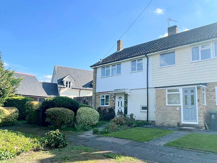 3 Bedroom Semi-Detached House For Sale In Meadow Way, Sawbridgeworth, CM21