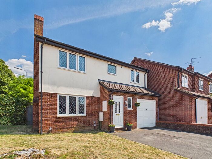 4 Bedroom Detached House For Sale In Ledbury Drive, Calcot, RG31