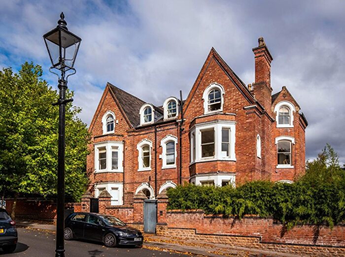 2 Bedroom Flat For Sale In Park Drive, The Park, NG7
