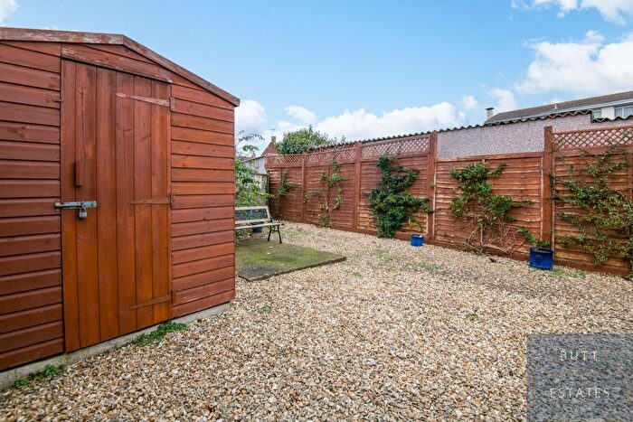 2 Bedroom Bungalow For Sale In Solar Crescent, Exeter, EX4